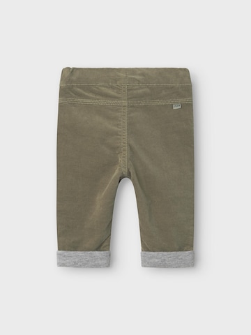 NAME IT - regular Pantalón en gris