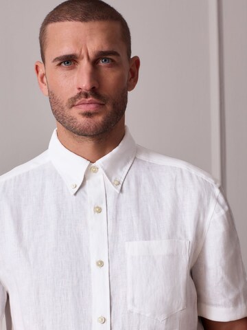 Coupe regular Chemise Next en blanc
