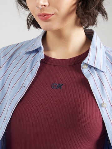 Calvin Klein Jeans Платье в Красный