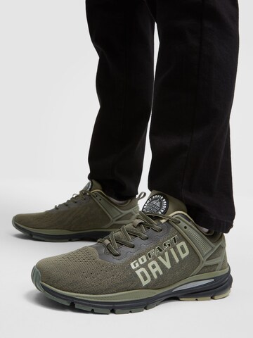 CAMP DAVID Leichter Sneaker im Strick-Design in Grün: Vorderseite