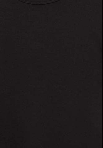 Tricou de la Pull&Bear pe negru