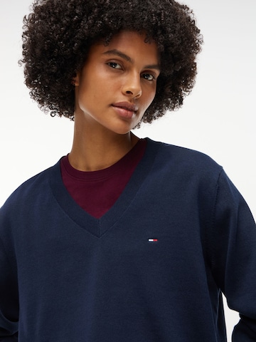 Pulover 'ESSENTIAL' de la Tommy Jeans pe albastru