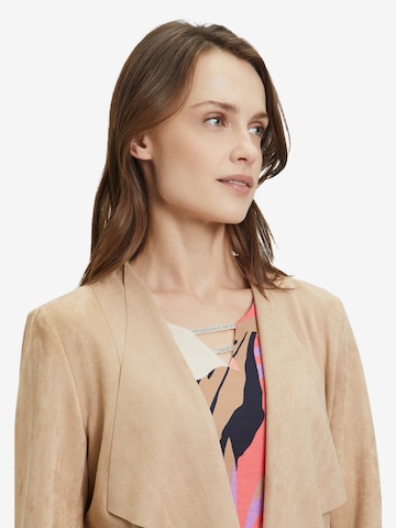 Betty Barclay Blazer in Brown