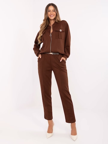 Madnezz House Jumpsuit '9731.49' in Braun: Vorderseite