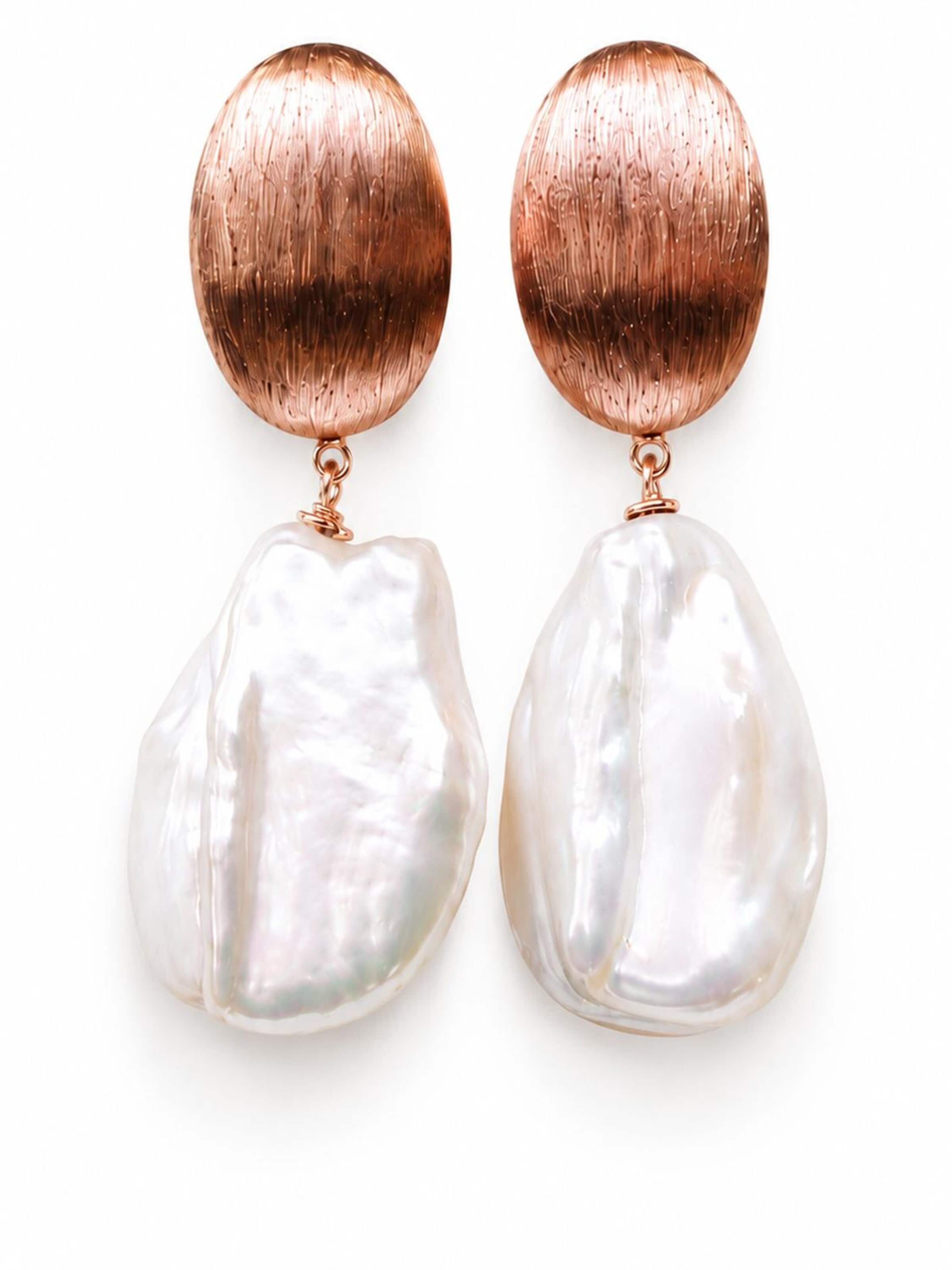 Boucles d'oreilles LanLivia en blanc : devant