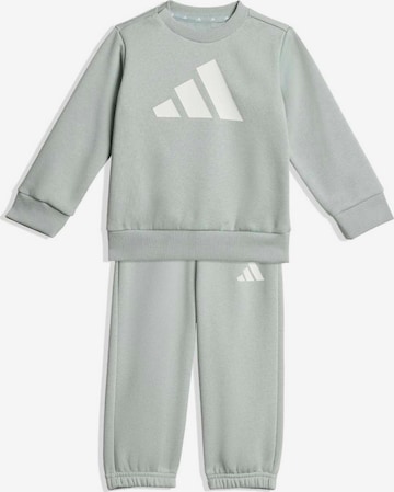 ADIDAS SPORTSWEAR Тренировочный костюм 'Essentials' в Зеленый: спереди