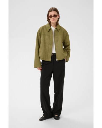 SOAKED IN LUXURY Tussenjas 'Sonjia' in Groen
