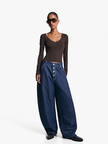 Bershka Тениска в кафяво