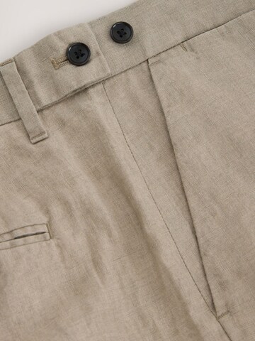 Loosefit Pantalon chino Next en gris