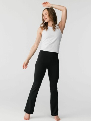 Haut ' Reset ' Girlfriend Collective en blanc