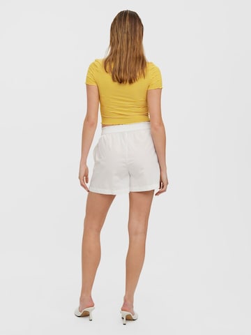 VERO MODA Wide Leg Shorts 'Hella' in Weiß