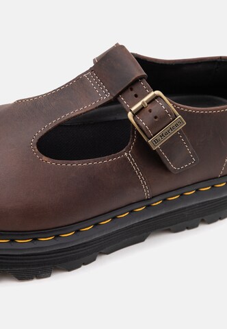 Ballerina con cinturino 'ZebZag' di Dr. Martens in marrone