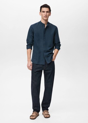 Coupe regular Chemise 'Chennai' MANGO MAN en bleu