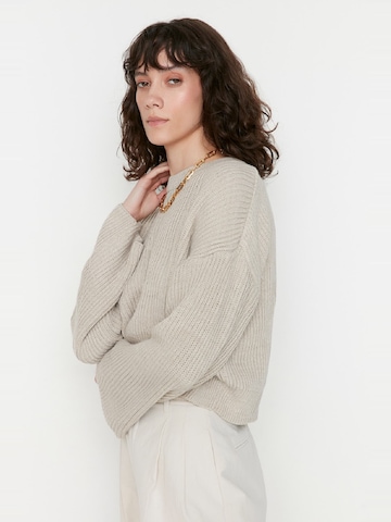 Pull-over Trendyol en gris