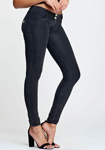 Freddy Skinny Jeggings in Black