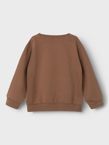 NAME IT - Sudadera en marrón