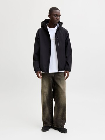 Veste fonctionnelle JACK & JONES en noir