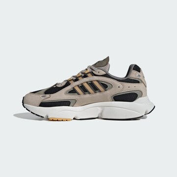 ADIDAS ORIGINALS - Sapatilhas baixas 'Ozmillen' em bege