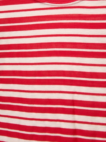 Pull&Bear T-Shirt in Rot