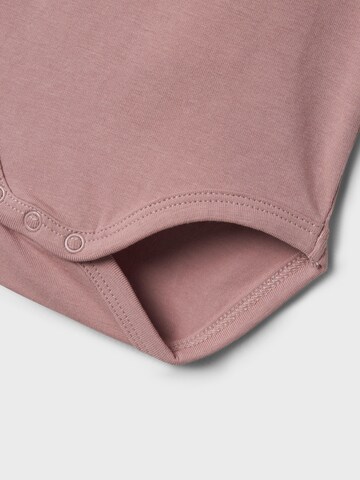 Barboteuse / body 'Tylla' NAME IT en rose
