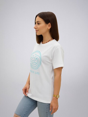 LEAFLETIC Shirts 'Leafletic Women’s T-Shirt' i hvid