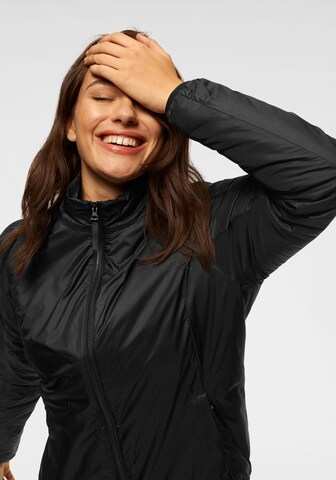 JACK WOLFSKIN Outdoorjacke in Schwarz