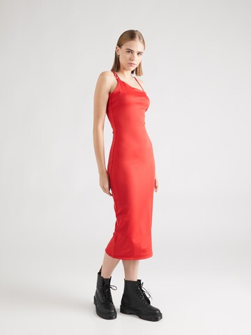 Robe de cocktail Tommy Jeans en rouge : devant