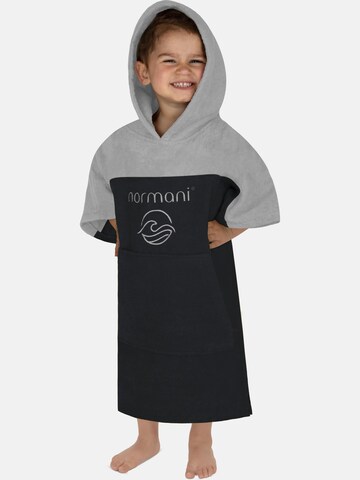 normani Bathrobe 'Puwai' in Grey: front