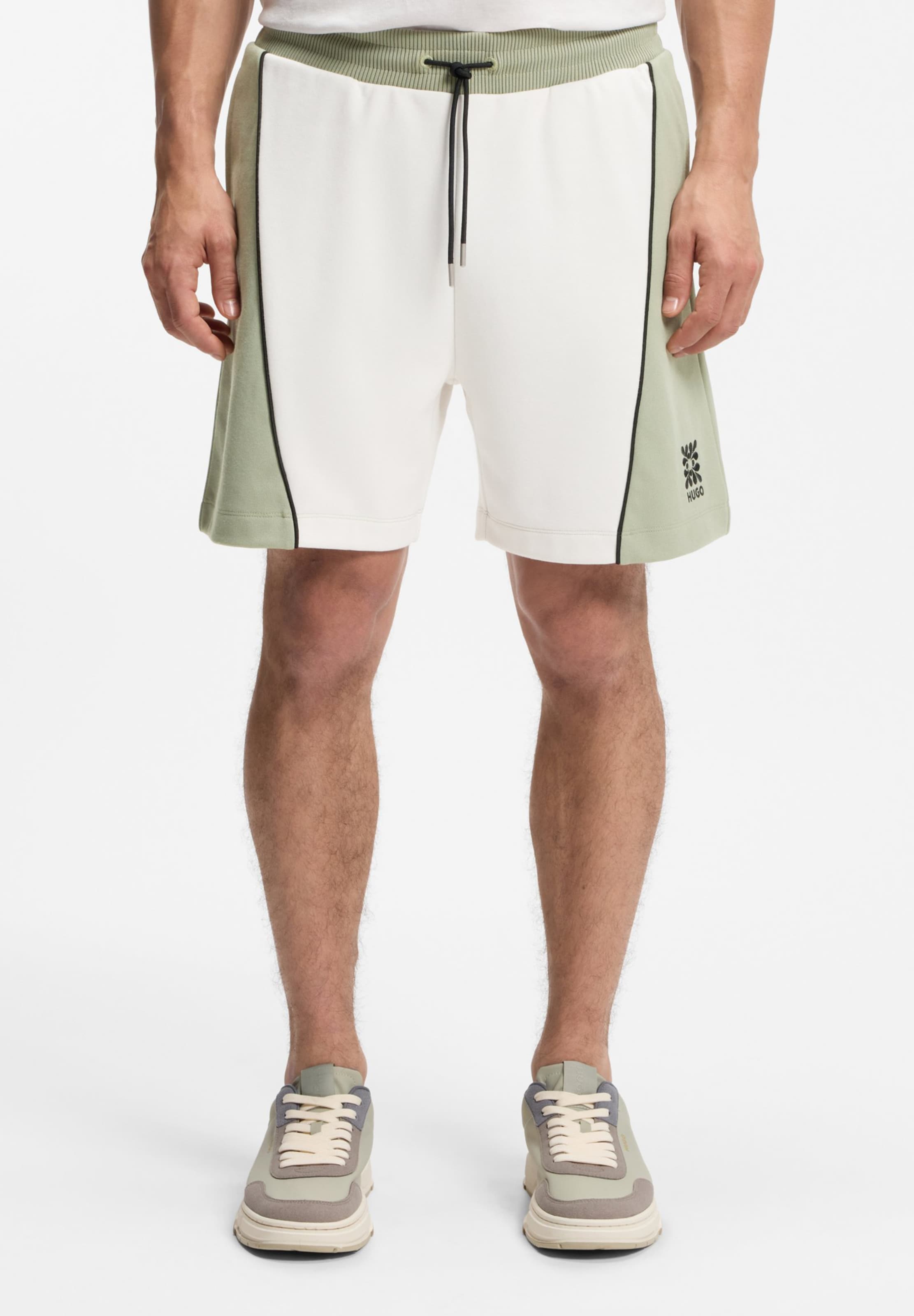 HUGO Regular Chinohose in Grün: Vorderseite