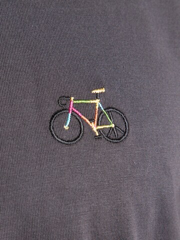 Iriedaily Shirt 'Peaceride' in Grijs