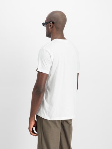 ALPHA INDUSTRIES Shirt in Weiß