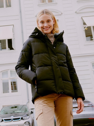 Oxmo Winter Jacket in Black