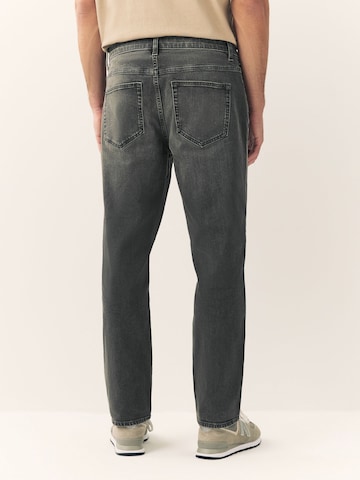 Next - regular Vaquero en gris