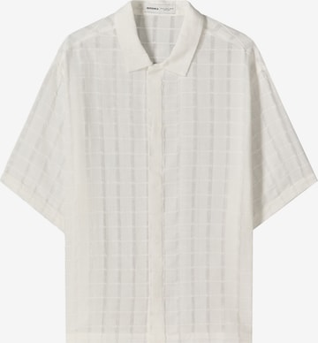 BershkaComfort Fit Košulja - bijela boja: prednji dio