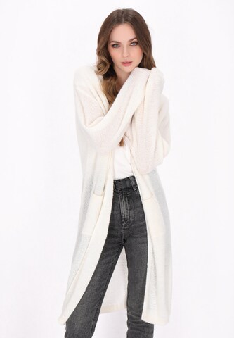 DreiMaster Vintage Knit cardigan in White: front