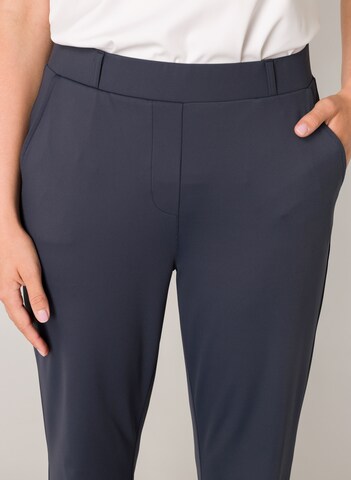 BASE LEVEL Flared Hose in Blau