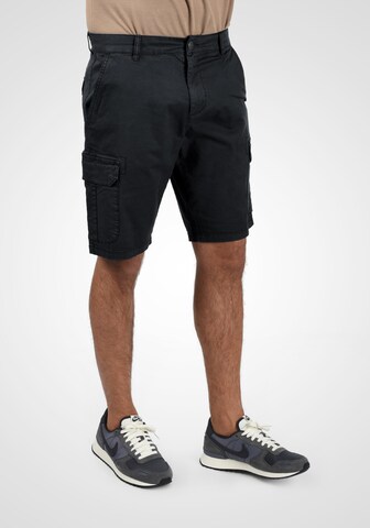 BLEND Regular Cargoshorts 'Barni' in Schwarz: predná strana