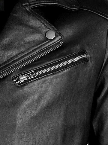 JCC Between-season jacket in Black