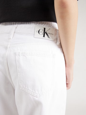Calvin Klein Jeans Широка кройка Дънки в бяло