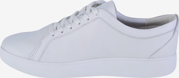 Baskets basses 'FitFlop Rally Sneakers' FitFlop en blanc : devant