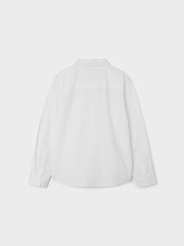 Coupe regular Chemise 'Nefred' NAME IT en blanc