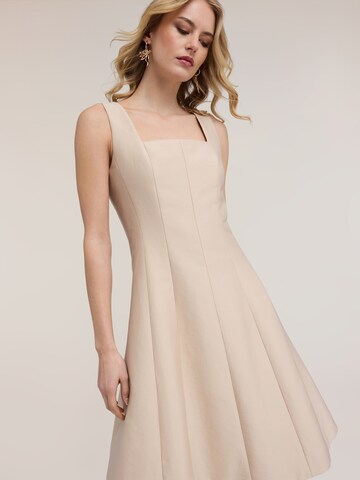 MOTIVI Dress in Beige