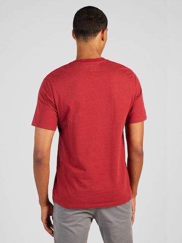 LEVI'S ® Paita 'The Essential' värissä punainen