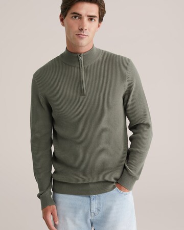 WE Fashion Sweater in Green: front