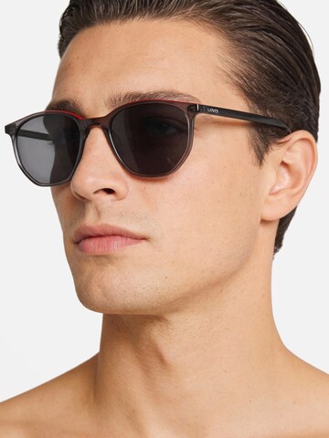 Occhiali da sole 'LV 1002/S/N' di LEVI STRAUSS & CO. in grigio