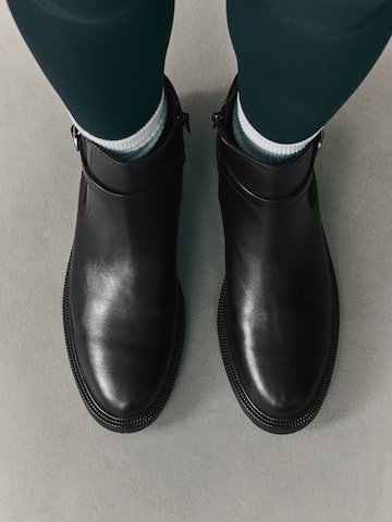Bottines Next en noir