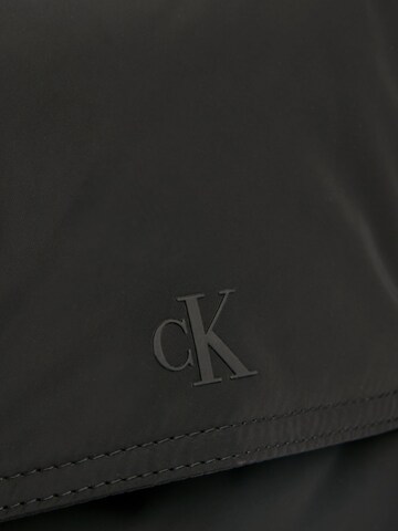 Calvin Klein Jeans Umhängetasche in Schwarz