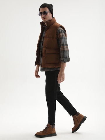 Gilet Antioch en marron