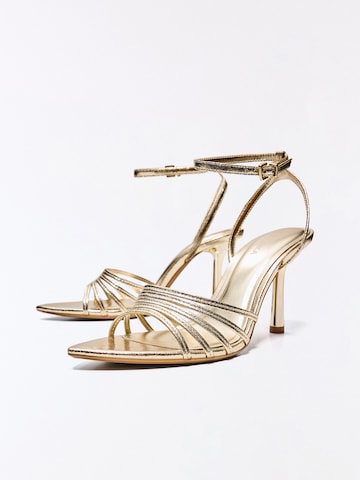 Bershka Remmisandaalit värissä kulta