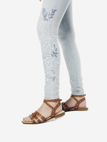 KOROSHI - Slimfit Calças de ganga em azul